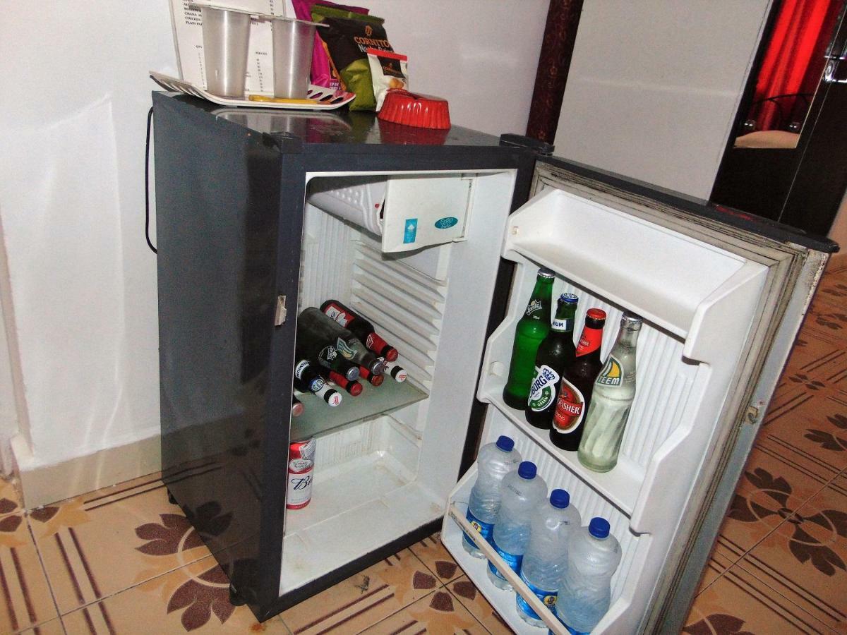 קלנגוטה Oceanic Pearl Beach Guest House מראה חיצוני תמונה